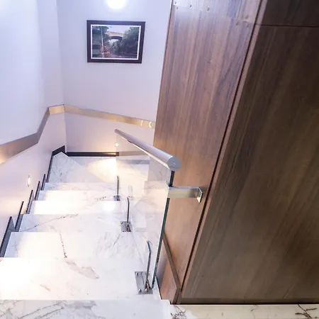 Nbn National Co Apart Otel Ivanjica